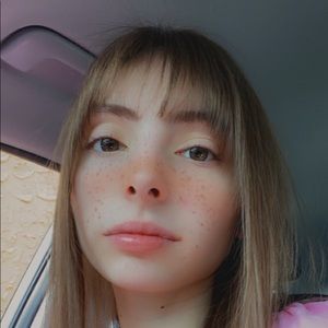 Meet your Posher, Naomi